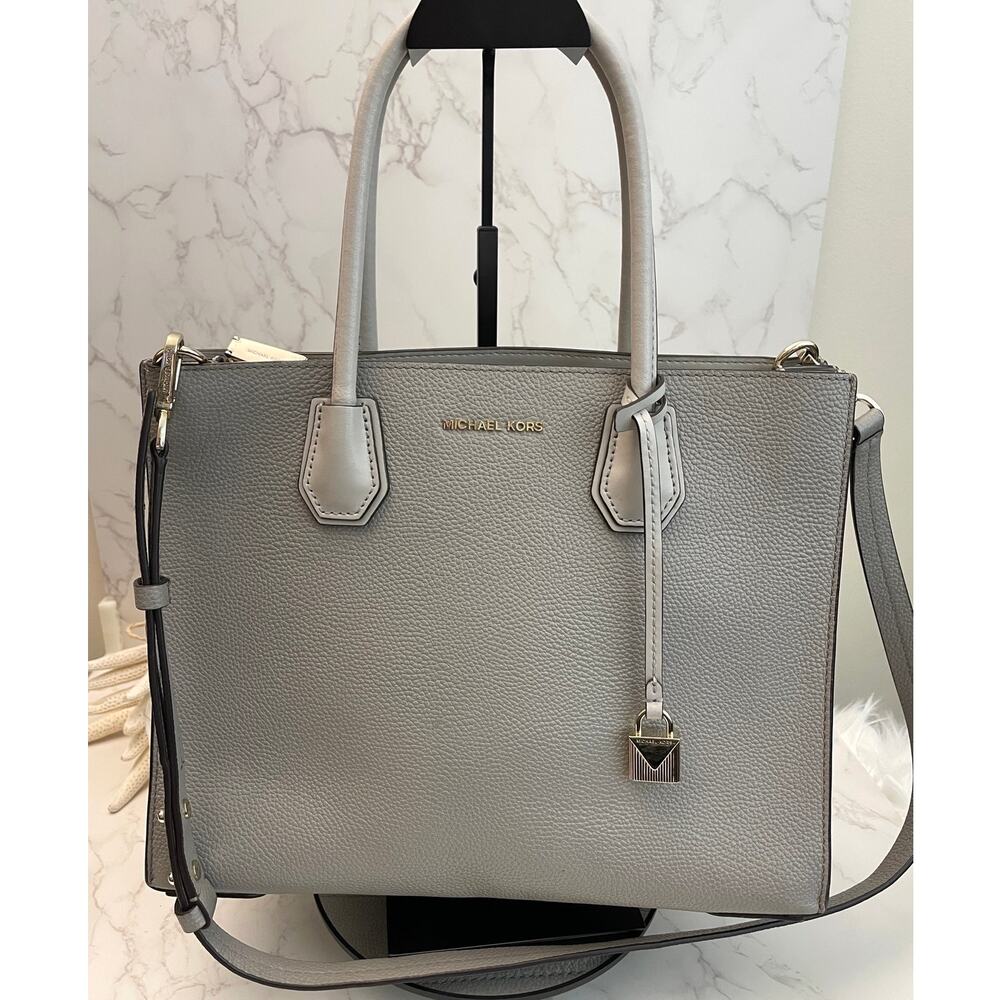 Michael Kors Mercer Large Pebbled Leather Accordion Tote EUC